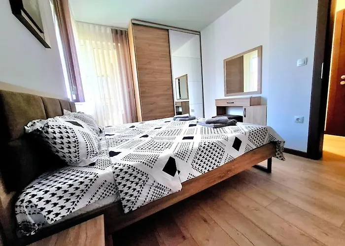 Appartement Elegance Estate - Free Parking Varna