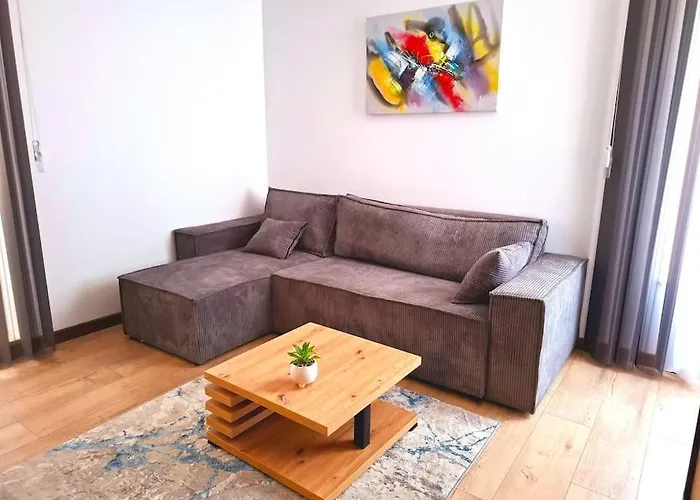 Elegance Estate - Free Parking Appartement *