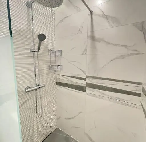 Elegance Estate - Free Parking *