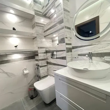 Elegance Estate - Free Parking Варна