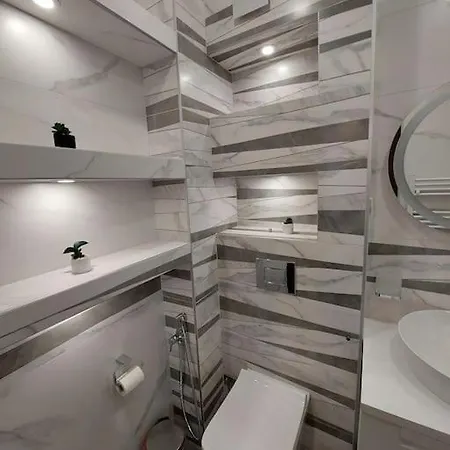 Elegance Estate - Free Parking * Varna