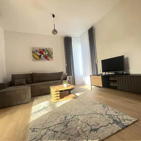 Elegance Estate - Free Parking * Варна