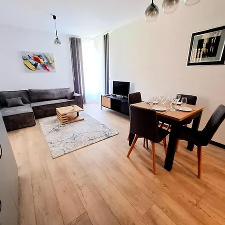 Elegance Estate - Free Parking Varna